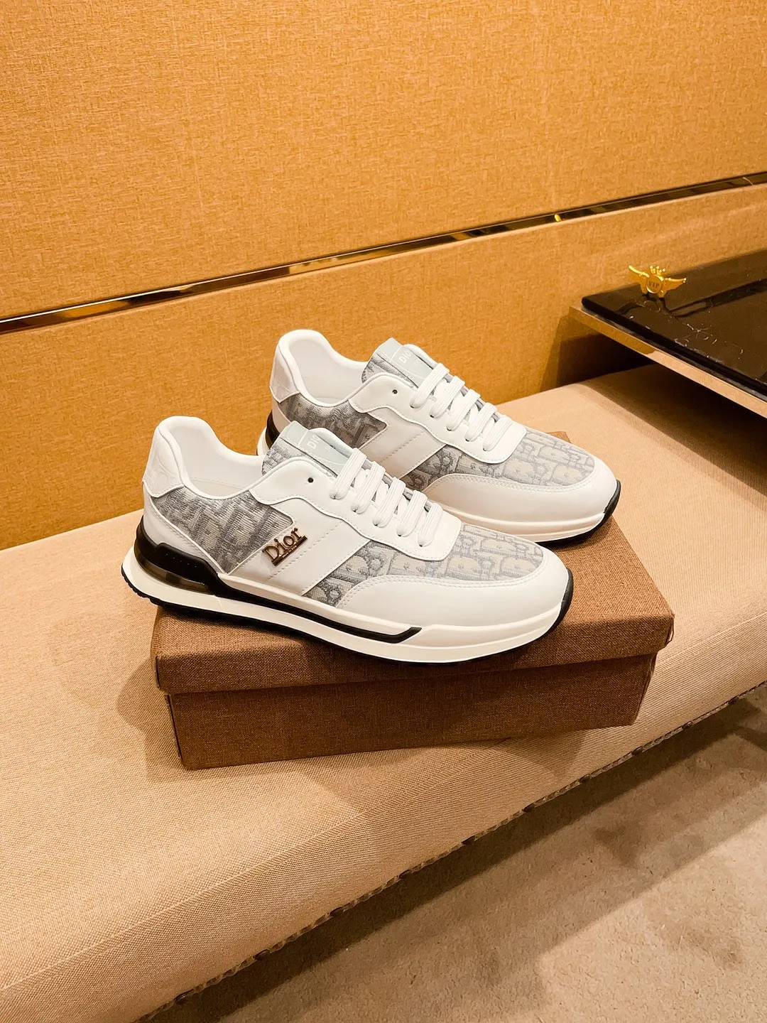 Men's shoes💰 420💰🔥【Dior】High-end brand of men's shoes official website 1:1 latest masterpiece: the upper is made of Italian imported first-layer cowhide, comfortable and breathable lining➕original non-slip and wear-resistant outsole🔥, making walking more convenient and comfortable! An exclusive new model, a stunning work, a beautiful 1:1 replica [color] compared to the official quality! Create a fashionable personality to set off your uniqueness! A must-have for trendy men! Classic 🔥Size: 38-44 Color: 🔥Multiple colors available